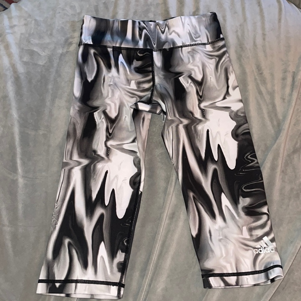 Adidas girls 10/12 leggings